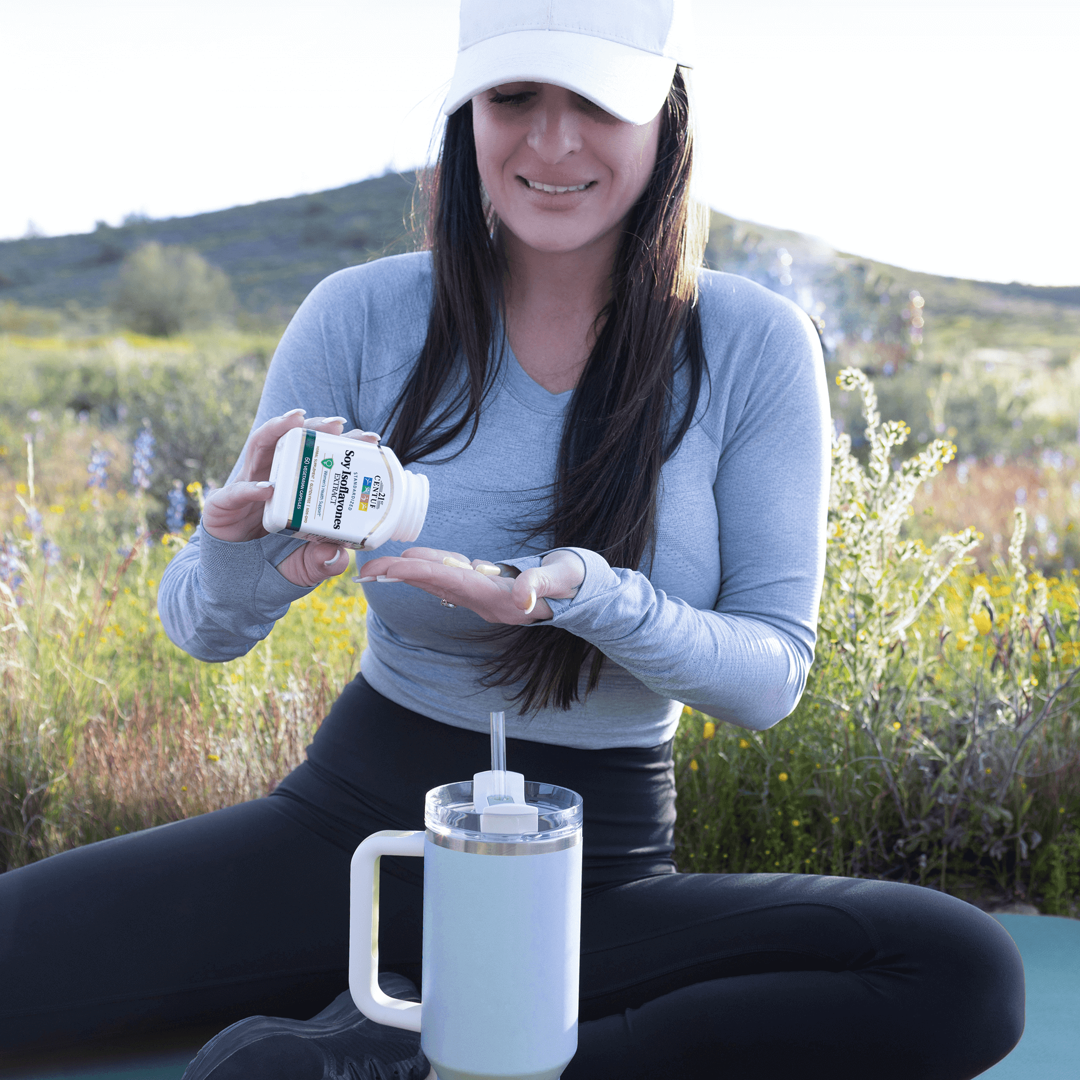 21st Century, Soy Isoflavones Extract, Standardized, 60 Vegetarian Capsules lifestyle image