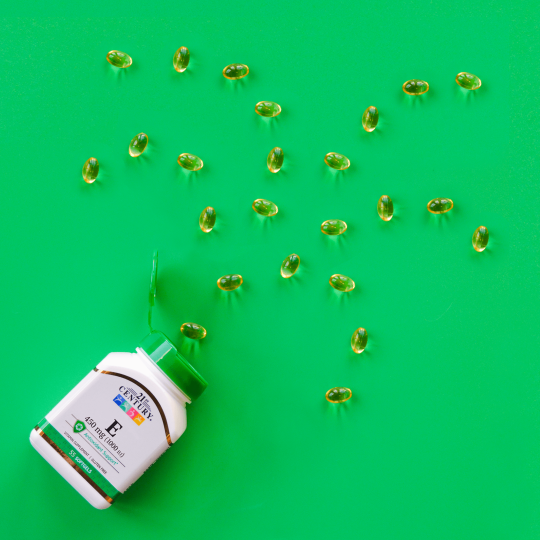 21st Century, Vitamin E, 450 mg (1,000 IU), 55 Softgels lifestyle image